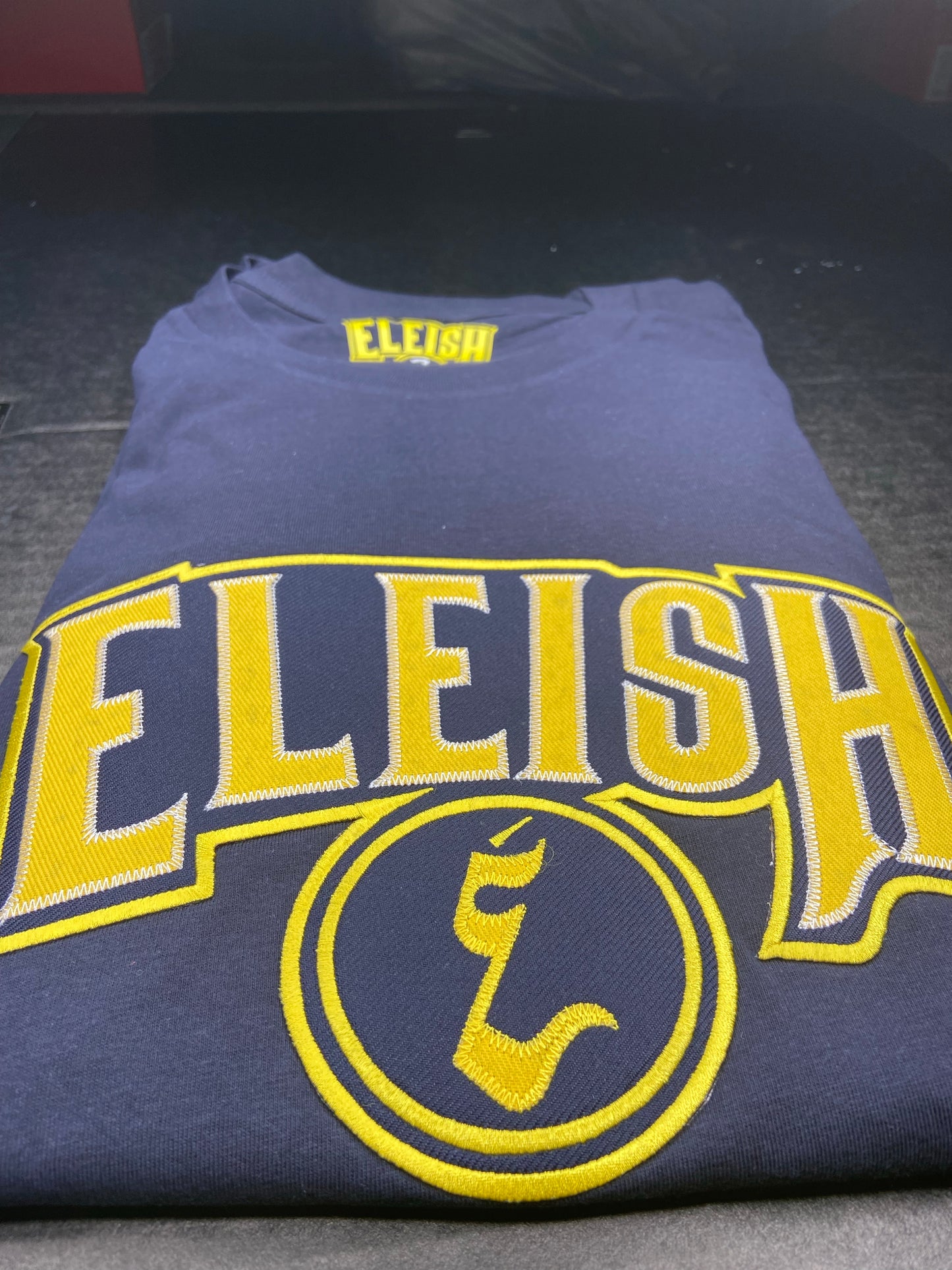 BIG LOGO TEE